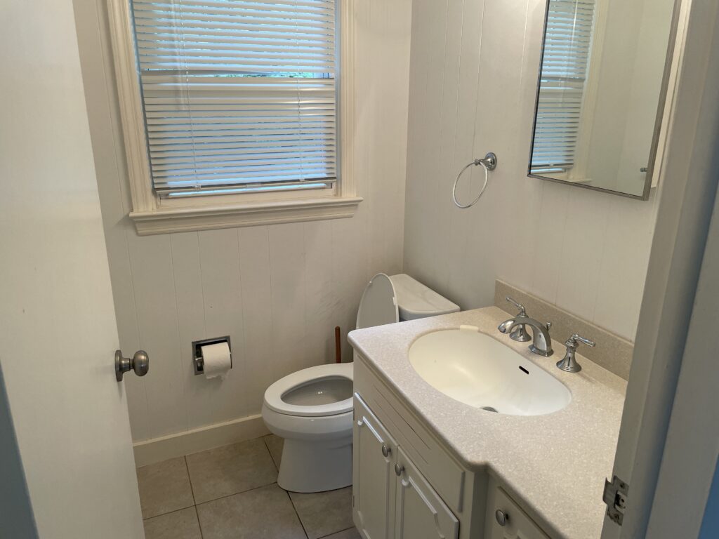 For Rent 3 Bedroom East Norwalk CT at 10 Olmstead Place Norwalk CT 06855 FULL BATHROOM